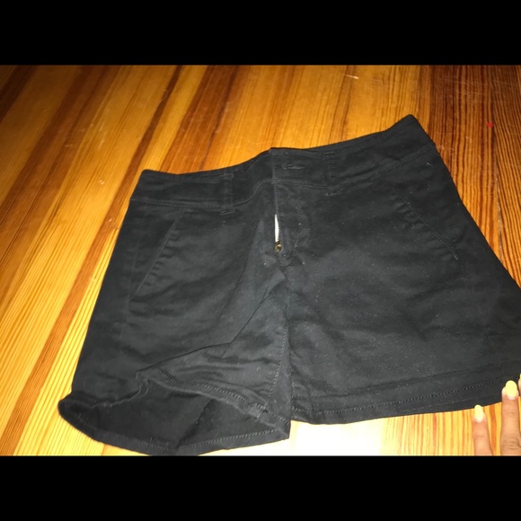 American Eagle Shorts - Picture 4 of 8